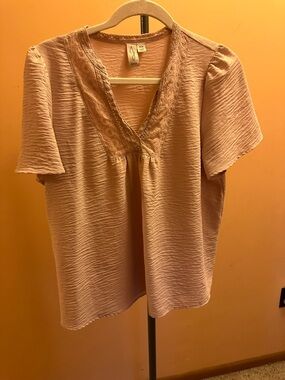 Joie Dusty Rose Lace-Trim Crinkle Top